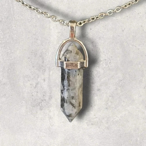 Black Spectrolite Pendant Necklace - Picture 1 of 6